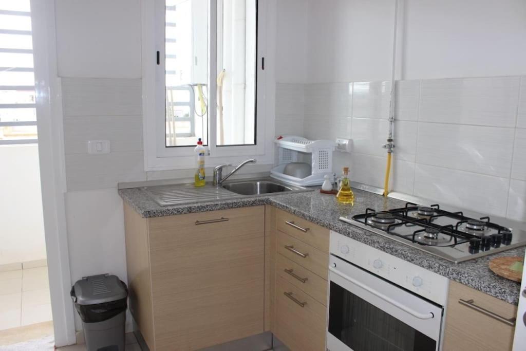Appartement Simple Et Propre Sfax Esterno foto